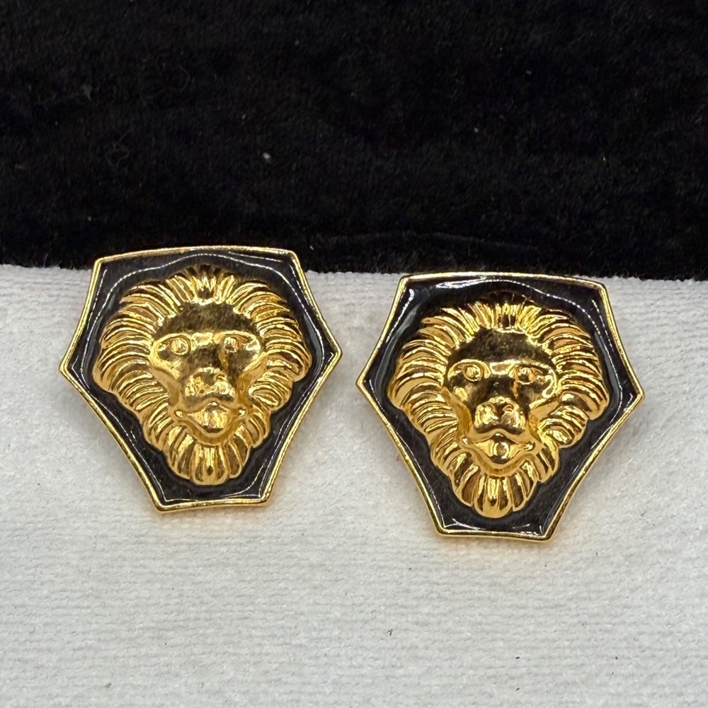 Vintage Estate Earrings Gold Lion Enamel Shield Big Cat Animal Post Pierced